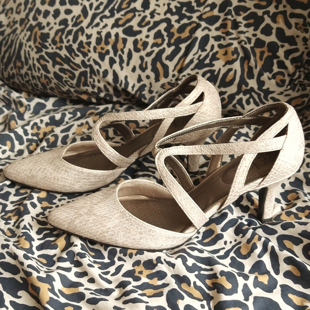Life Stride shoes